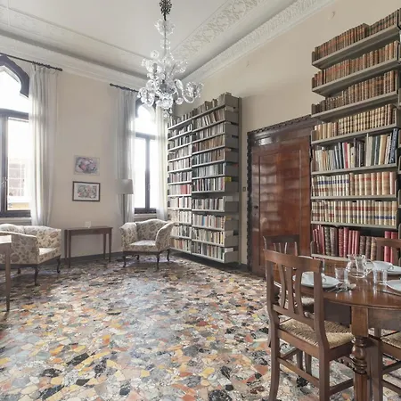 Appartamento Ca' Bianca - Historic In *
